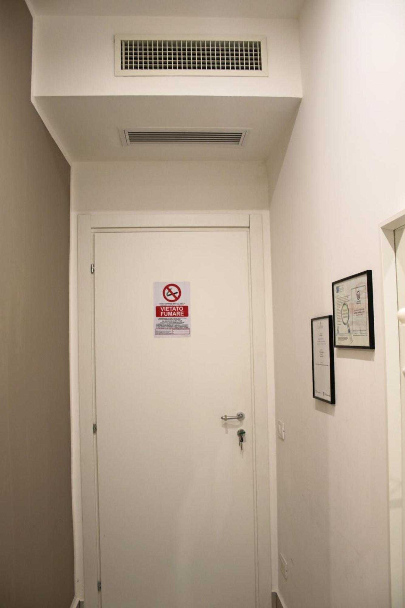 Living Salerno B&B Buitenkant foto